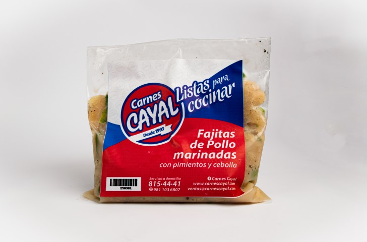 FAJITAS DE POLLO MARINADAS CON PIMIENTOS Y CEBOLLA